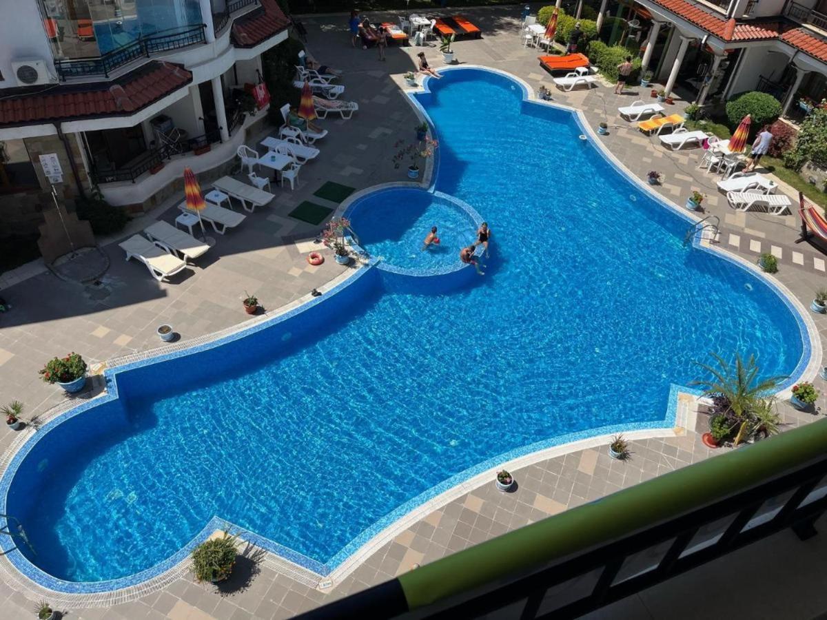 Dkapartments Chateau Valon Слънчев бряг Екстериор снимка