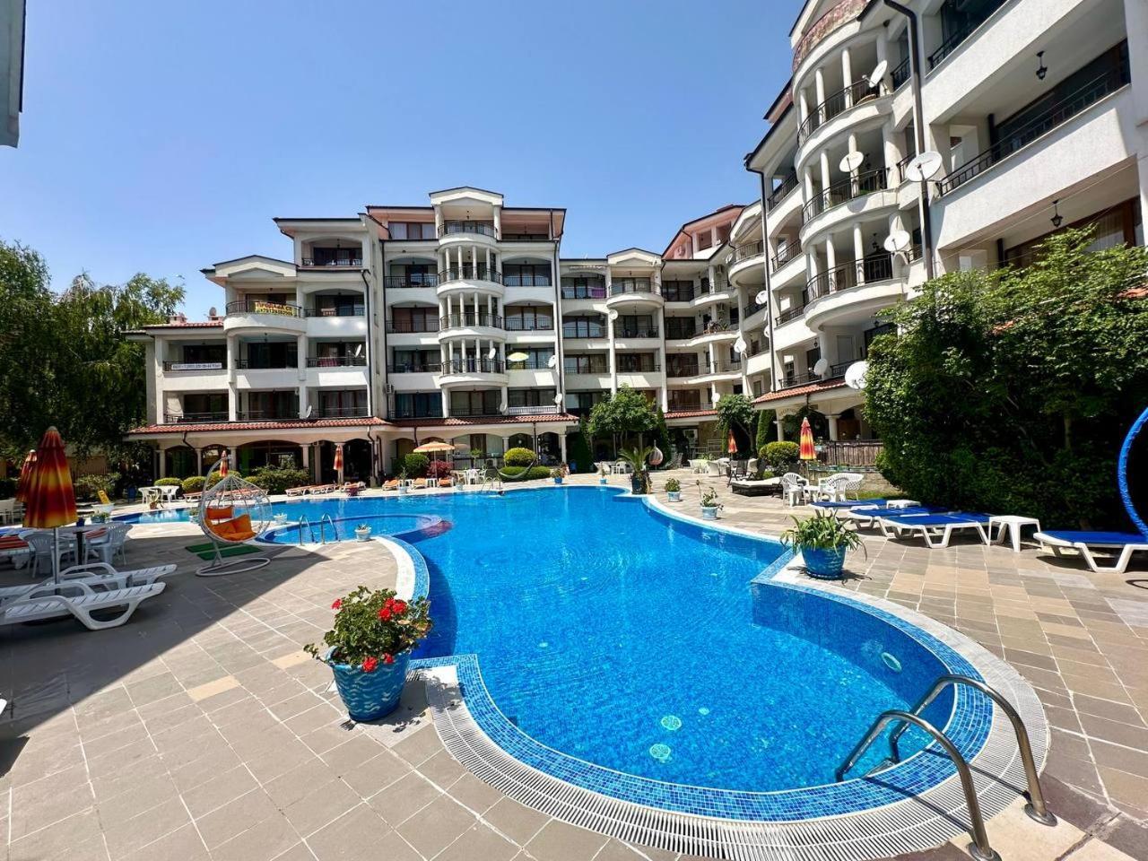 Dkapartments Chateau Valon Слънчев бряг Екстериор снимка