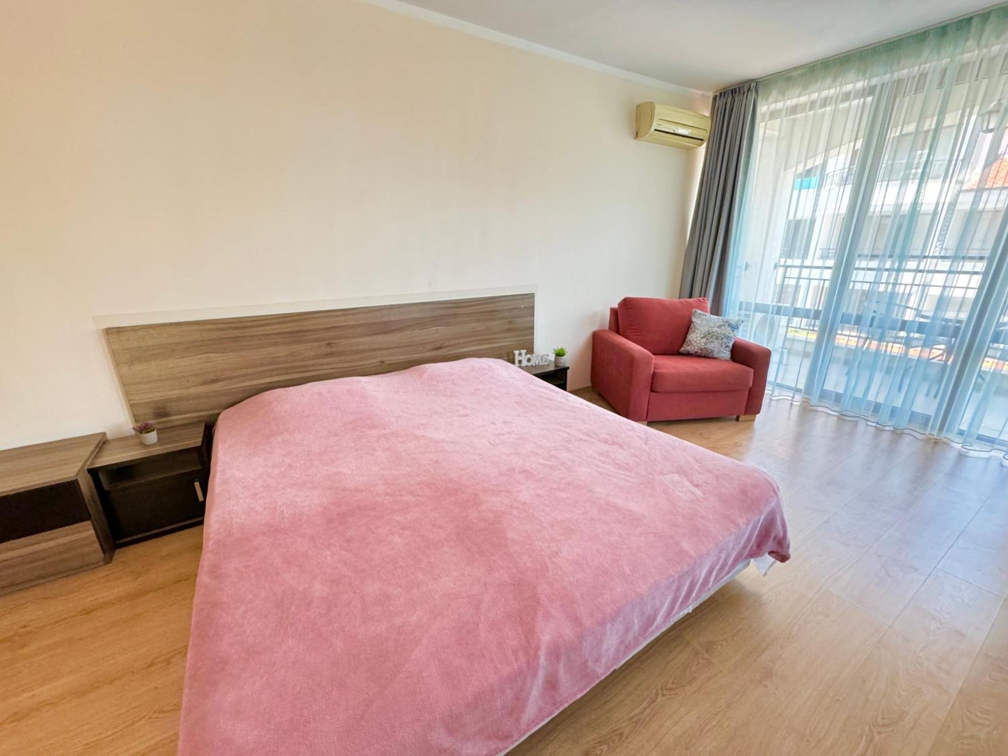 Dkapartments Chateau Valon Слънчев бряг Екстериор снимка