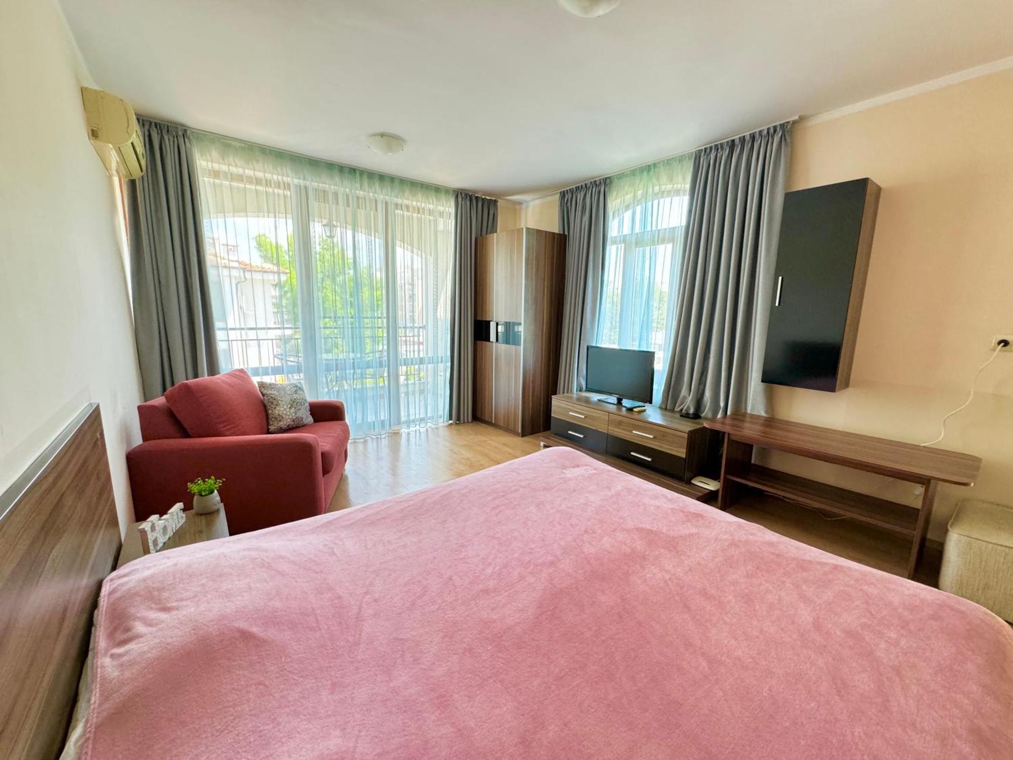 Dkapartments Chateau Valon Слънчев бряг Екстериор снимка